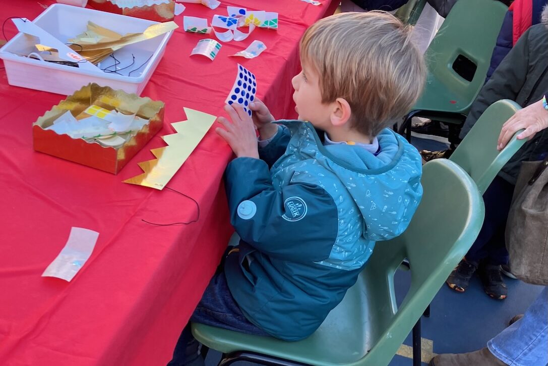 a school activity at a school in spain, hosted by the parent teacher association